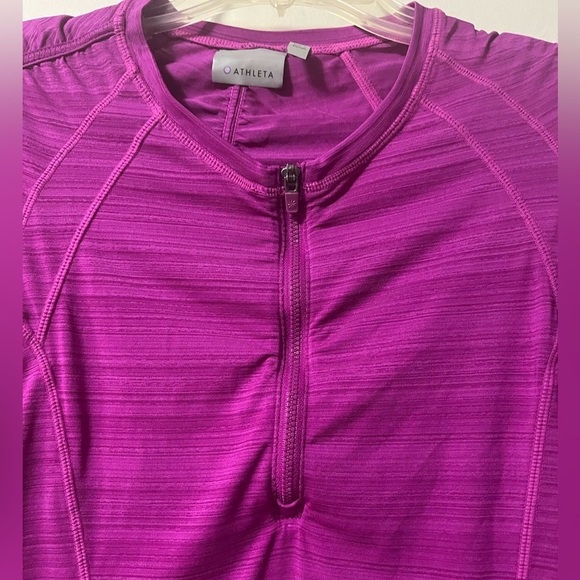 Athleta Purple Lightweight 1/2 Zippered Pullover Size Small - Picture 3 of 9